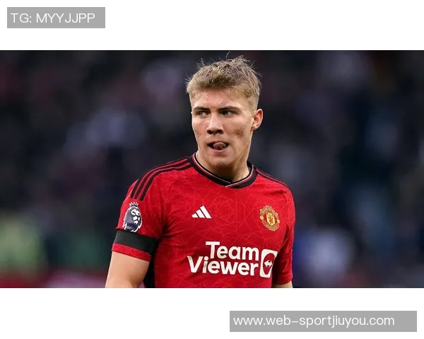 曼联官方盛赞德里赫特本赛季唯一全勤球员展现出色表现 曼联官方盛赞德里赫特本赛季唯一全勤球员展现出色表现