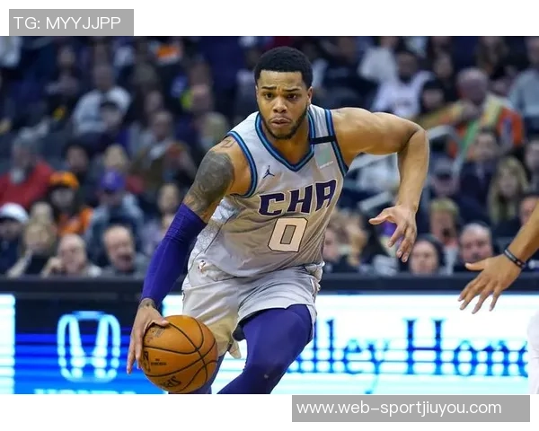 迈尔斯布里奇斯上半场表现出色8投3中贡献14分3助攻并罚球全中 迈尔斯布里奇斯上半场表现出色8投3中贡献14分3助攻并罚球全中